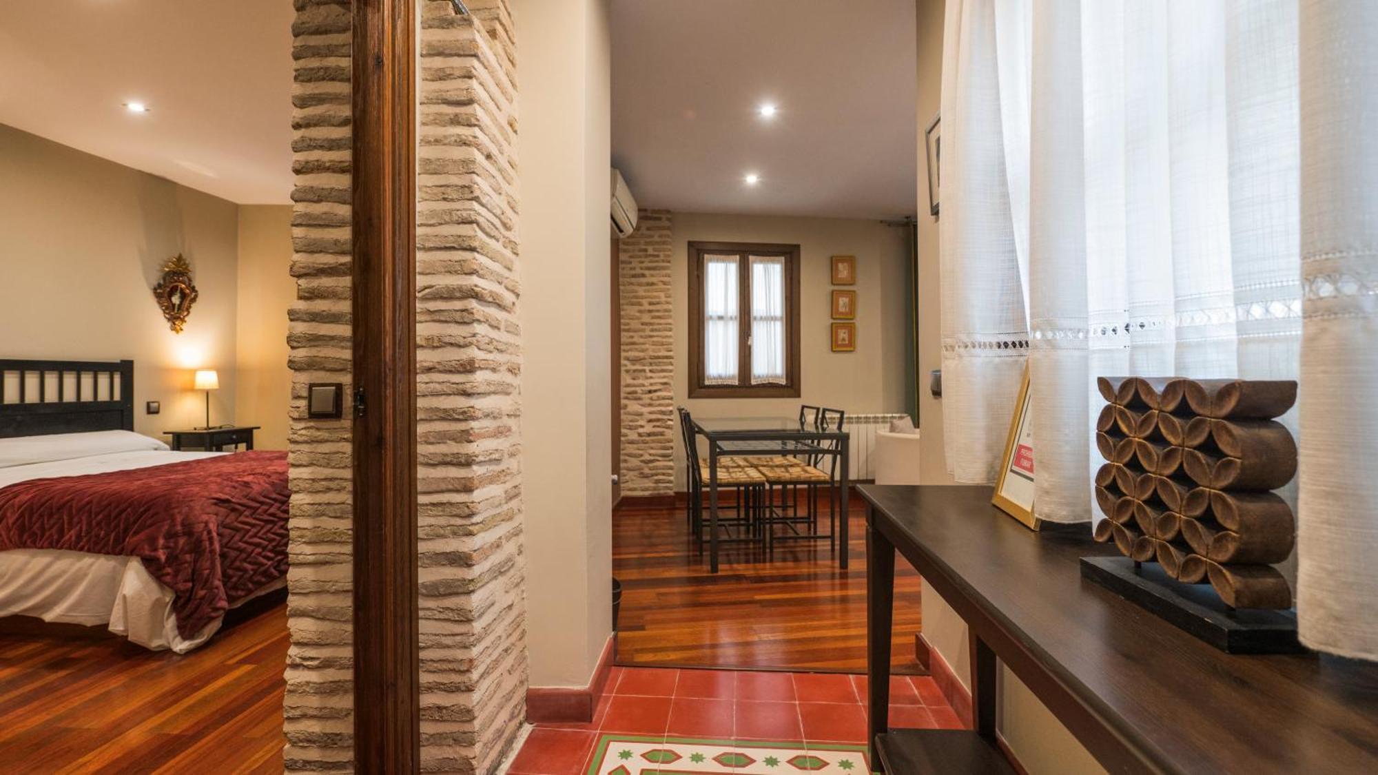 Apartamentos Las Teresitas Junto A La Catedral توليدو الغرفة الصورة